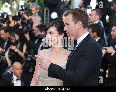 Acteur Ewan McGregor et Eve Mavrakis arrivent à la première de "Sur la route" au cours de la 65e Festival de Cannes au Palais des Festivals de Cannes, France, le 23 mai 2012. Photo : Hubert Boesl Banque D'Images