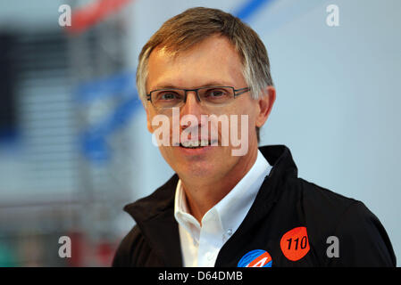 Le chef de l'exploitation (COO) de Renault, Carlos Tavares, vu pendant la presentaion de la nouvelle Renault Alpine A110-50 concept-car à la F1 race track de Monte Carlo, le 25 mai 2012. Renault a présenté la voiture durant la Formule Un week-end à Monaco. Le Grand Prix aura lieu le 27 mai. Photo : Jens Buettner dpa  + + +(c) afp - Bildfunk + + + Banque D'Images