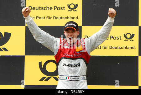 Document - un document dossier datée du 03 juin 2012 montre l'Italien Edoardo Mortara, pilote Audi, l'équipe de célébrer sa victoire'Rosberg après la quatrième course de la maîtrise en allemand de voitures de tourisme Spielberg, en Autriche. Photo : Juergen Tap Banque D'Images