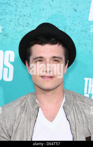 L'acteur Josh Hutcherson nous arrive sur le tapis rouge des MTV Movie Awards 2012 au Gibson Amphitheatre à Universal City, USA, 03 juin 2012. Photo : Hubert Boesl Banque D'Images