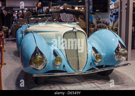 Paris, France - 06 février : voiture rétro au Salon Rétromobile, Février 06, 2013 Paris, France. Banque D'Images