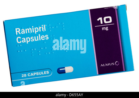 Un pack de capsules de ramipril, un inhibiteur du CAE employé dans le traitement de la haute pression sanguine. Banque D'Images