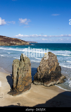Les piles de la mer sur la plage de Garry (Ghearadha Tolsta Traigh) Île de Lewis Western Isles Scotland UK Banque D'Images