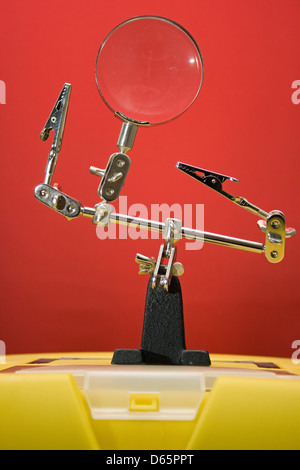 Outil d'aide en haut d'une boîte à outils. Banque D'Images