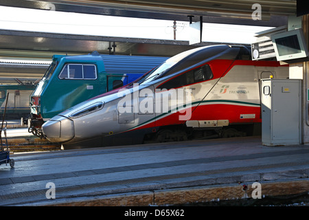 600 ETR Train à grande vitesse italien à Venise Sainte-lucie (Venise) Italie Banque D'Images