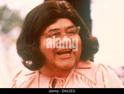 PHOTO - Jonathan Winters, un comédien connu pour ses improvisations improvisées autant que sa pour ses nombreux personnages de films et de la télévision, est décédé jeudi 11 avril 2013 à son domicile de Montecito, en Californie. Il a été 87. Sur la photo : 16 février 2000 - Hollywood, Californie, États-Unis - Acteur Jonathan Winters comme Maude Frickert. (Crédit Image : © Peter/ZUMAPRESS.com) Français Banque D'Images