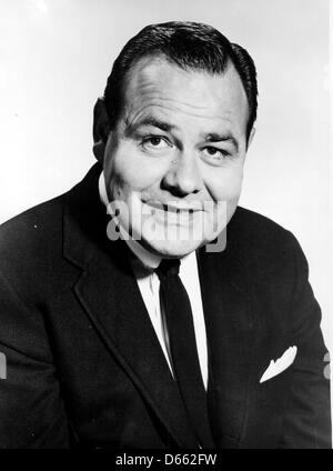 PHOTO - Jonathan Winters, un comédien connu pour ses improvisations improvisées autant que sa pour ses nombreux personnages de films et de la télévision, est décédé jeudi 11 avril 2013 à son domicile de Montecito, en Californie. Il a été 87. Sur la photo : le 6 avril 2006 - Hollywood, Californie, États-Unis - Jonathan Winters dans une publicité sans date photo. (Crédit Image : © Globe Photos/ZUMAPRESS.com) Banque D'Images