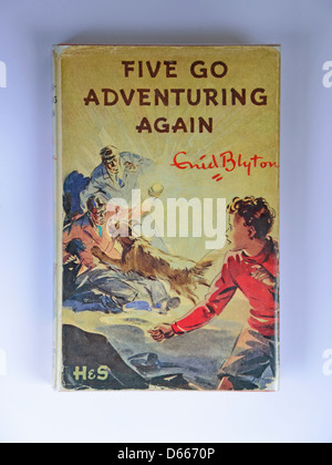 Enid Blyton's 'Cinq rendez-vous à l'aventure" deuxième célèbre cinq livre, Ascot, Berkshire, Angleterre, Royaume-Uni