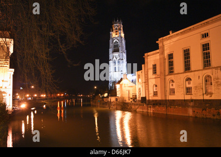 'Boston Stump', Saint Botolph, Boston, sur le Havre, La Rivière Witham, Lincolnshire, Angleterre la nuit Banque D'Images