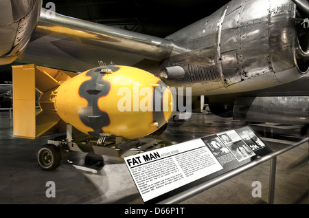 Fat Man réplique de la première bombe atomique . L'une des deux bombes qui met fin à la guerre dans le Pacifique Sud Banque D'Images