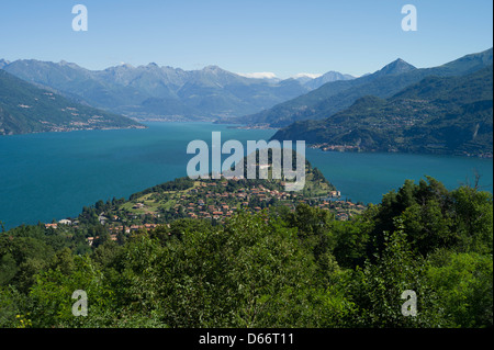 Les lacs italiens, Lac de Côme, Bellagio, Italie, juillet 2010. Lac de Côme Bellagio vers Vista à la recherche. Le nord de l'Italie. Banque D'Images