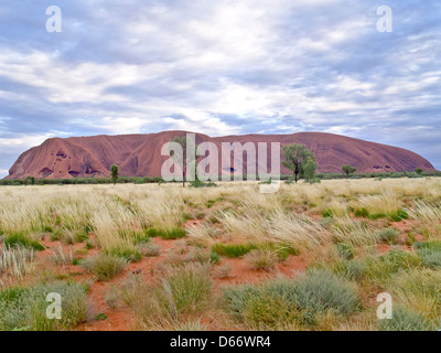 L'Uluru (Ayer's Rock), Territoire du Nord, Australie Banque D'Images