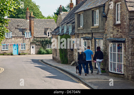 Gites dans le Purbeck local en pierre village château de Corfe, Dorset, England, UK Banque D'Images