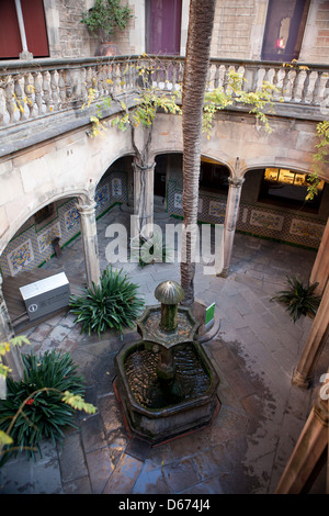 Casa de l'Ardiaca près de la cathédrale de Barcelone, Barcelone, Espagne Banque D'Images