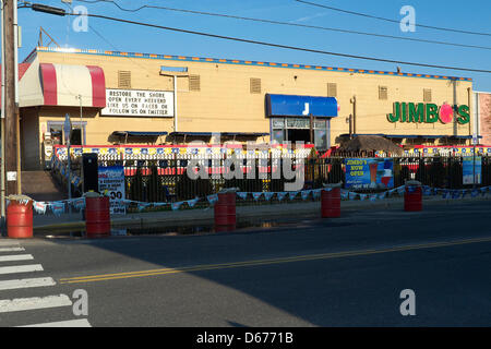 Jimbo's Restaurant et Bar à Seaside Heights, NJ USA. L'établissement très bien connu, a été rouverte pour les entreprises sur la promenade à Seaside Heights. Banque D'Images