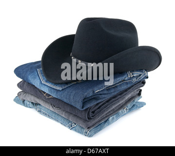 Hommes vêtements - chapeau de cowboy et jeans sur fond blanc. Banque D'Images