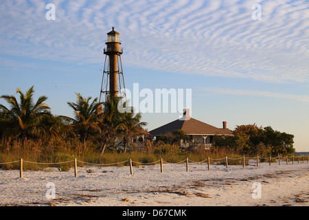 Le Sanibel Island Light ou Point Ybel Light est le premier phare sur la côte du golfe de la Floride au nord de Key West Banque D'Images