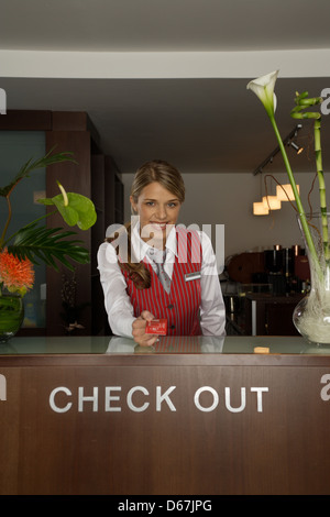Hôtel, service, réception, réceptionniste, réceptionniste,check out Banque D'Images