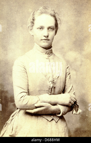 Victorian woman portrait vers 1880 par les photographes de Stuart & Glasgow Helensburgh Banque D'Images