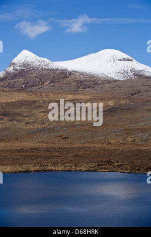 En regardant vers l'Corbett Cul Mor, l'Ecosse. Assynt Banque D'Images