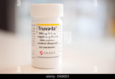 Le médicament de prévention du VIH' 'Le Truvada est représentée dans un cabinet de médecin à Berlin, Allemagne, 17 juillet 2012. Pour la première fois, ce médicament a été approuvé comme médicament préventif aux ETATS UNIS. La Food and Drug Administration des États-Unis a approuvé le médicament fabriqué par Gilead Sciences, non seulement pour le traitement du VIH, mais pour éviter de contracter le virus ainsi après t Banque D'Images