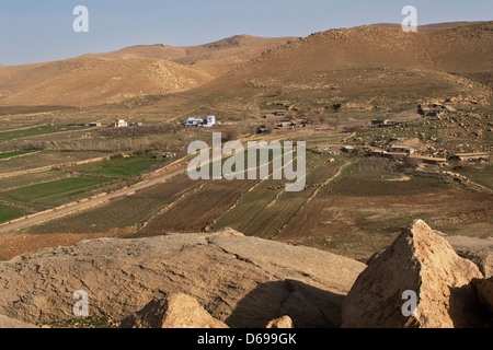 Copala Village de vallée avec montagnes près de Souleimaniyeh. Le Kurdistan irakien, l'Irak Banque D'Images