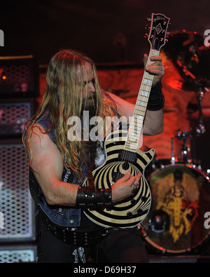 Zakk Wylde Black Label Society exécute vivent à l'Amphithéâtre Bayfront Miami Beach, Floride Banque D'Images