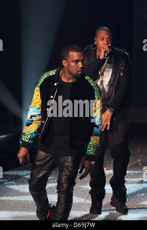 Kanye West et Jay-Z 2011 Victoria's Secret Fashion Show à l'armurerie de Lexington Avenue - Performance New York City, USA - Banque D'Images