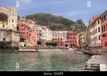 Vernazza, Cinque Terre, Ligurie, Italie, Banque D'Images