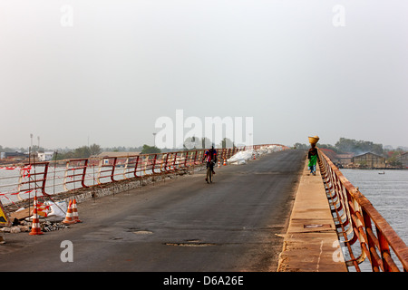 Pont de Ziguinchor, Casamance, Sénégal, Afrique Banque D'Images