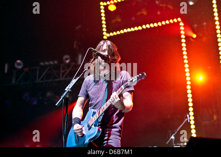 Dave Grohl des Foo Fighters Live at Wembley Arena de Londres, Angleterre.. (Mandato Banque D'Images