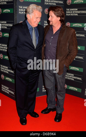 Martin Sheen et Emilio Estevez irlandais "La voie" premiere tenue au Savoy Theatre de Dublin, Irlande - 24.02.11 Banque D'Images