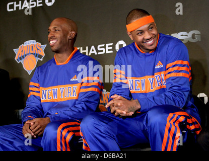 Chauncey Billups et Carmelo Anthony, les New York Knicks tiennent une conférence de presse au Madison Square Garden à annoncer leur nouvelle Banque D'Images