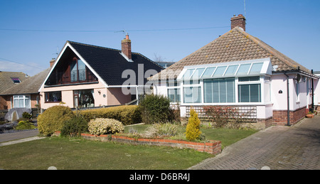 Les logements occupés par leur propriétaire privé Bungalow à Frinton and on Sea, Essex, Angleterre Banque D'Images