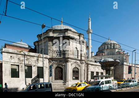 Istanbul, Turquie, Ordu Caddesi ( Verlängerung der Divan Yolu, Laleli-Moschee ) Banque D'Images