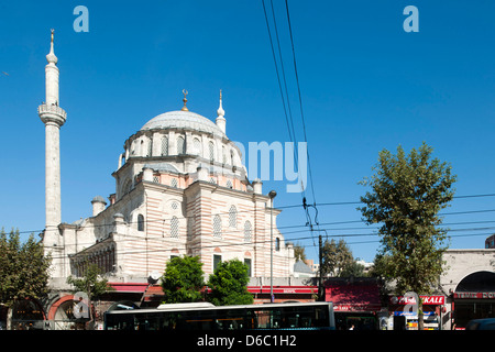 Istanbul, Turquie, Ordu Caddesi ( Verlängerung der Divan Yolu, Laleli-Moschee ) Banque D'Images