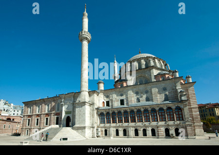 Istanbul, Turquie, Ordu Caddesi (Verlängerung der Divan Yolu), Laleli-Moschee, Banque D'Images