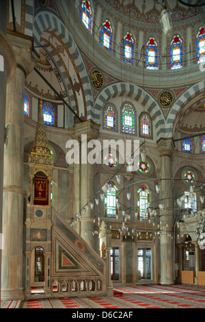 Istanbul, Turquie, Ordu Caddesi (Verlängerung der Divan Yolu), Laleli-Moschee, Innenraum Banque D'Images