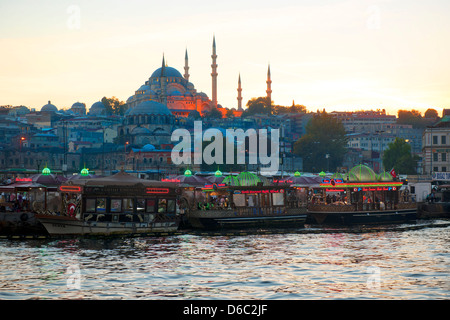 Sirkeci, Istanbul, Turquie, Rüstem Pasa Camii Süleymaniye und Banque D'Images