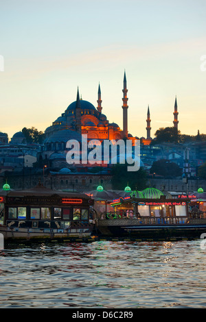 Sirkeci, Istanbul, Turquie, Rüstem Pasa Camii Süleymaniye und Banque D'Images