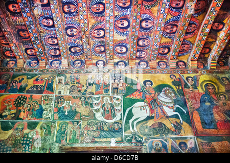 L'Église Debre Birhan Selassie, peintures rupestres ornant l'intérieur, Gondar, Éthiopie Banque D'Images