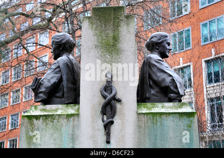 Londres, Angleterre, Royaume-Uni. Memorial (1927 par Arthur George Walker) à Dame Louisa Brandreth (première femme Aldrich-Blake sugeon) Banque D'Images