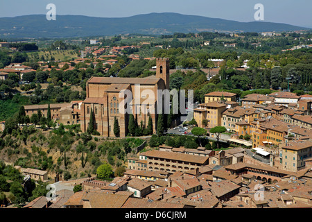 Basilique San Domenico de Sienne Banque D'Images