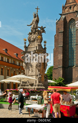 Statue St Jean à l'église de la Sainte Croix, Wroclaw, Pologne Banque D'Images