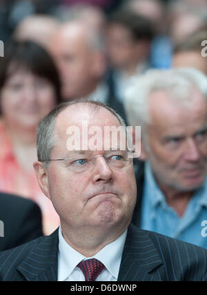 Membre du parlement SPD Peer Steinbrueck prend part à la DSF Congrès sur l'avenir de Berlin, Allemagne, 15 septembre 2012. Durant les deux jours de congrès, le social-démocrate's vision de l'avenir sera discuté en différents panneaux. Photo : MAURIZIO GAMBARINI Banque D'Images