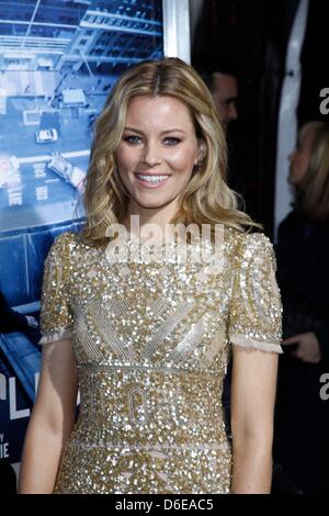 L'actrice Elizabeth Banks nous assiste à la première du film "l'homme sur une corniche" au Grauman's Chinese Theatre à Los Angeles, USA, 24 janvier 2012. Photo : Hubert Boesl Banque D'Images