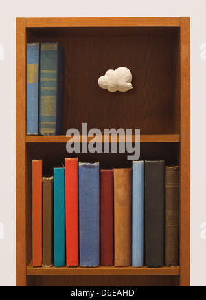 Nuage flottant dans l'étagère Banque D'Images