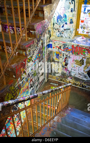 Escalier om Graffiti à Berlin, Allemagne Banque D'Images