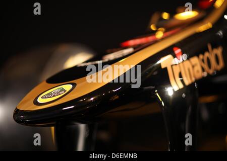 Un cadeau photo publié 05 février 2012 (photo 02 février 2012) indique la nouvelle voiture de course Lotus E20 pour la saison 2012 au cours d'une présentation à la Whiteways Technical Centre, Enstone, Angleterre. Photo : Andrew FERRARO ( - ) Banque D'Images