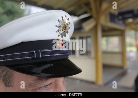 Flensburg, Allemagne, la Police fédérale que de la Police d'un Muetzenemblem Star Banque D'Images